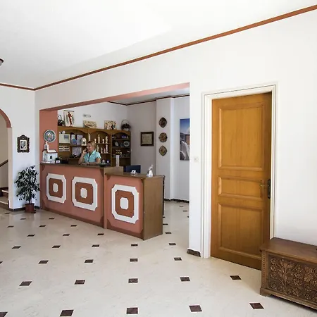 Hotel Adonis (adults Only) Kamári
